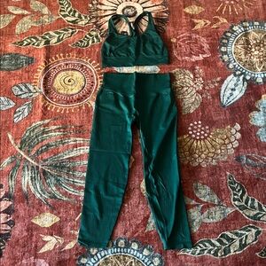 PINK Victoria's Secret Green Leggings and Top Set